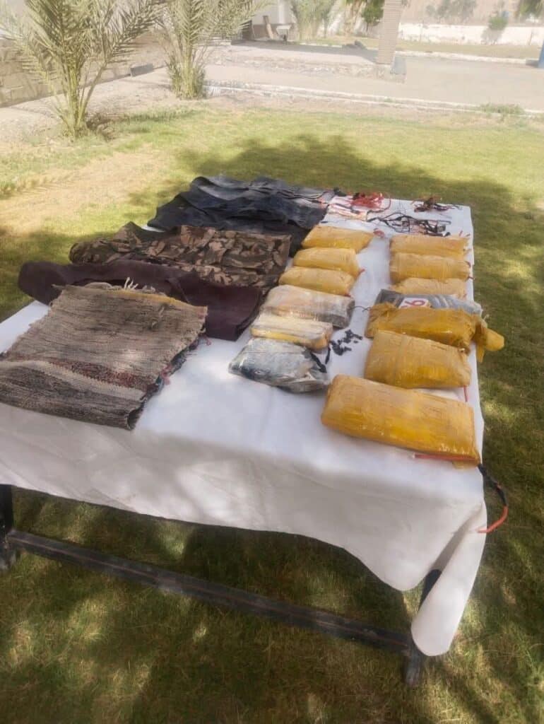 Pakistan’s intelligence agencies successfully countered a potential terror attack after recovering four suicide jackets near a highly sensitive area in Noshki, Balochistan. The operation, conducted based on precise intelligence, prevented what could have been a huge incident in the region.