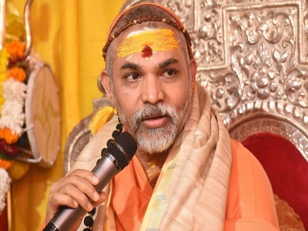 Hindu priest says Modi govrt is using water politics to mislead the people