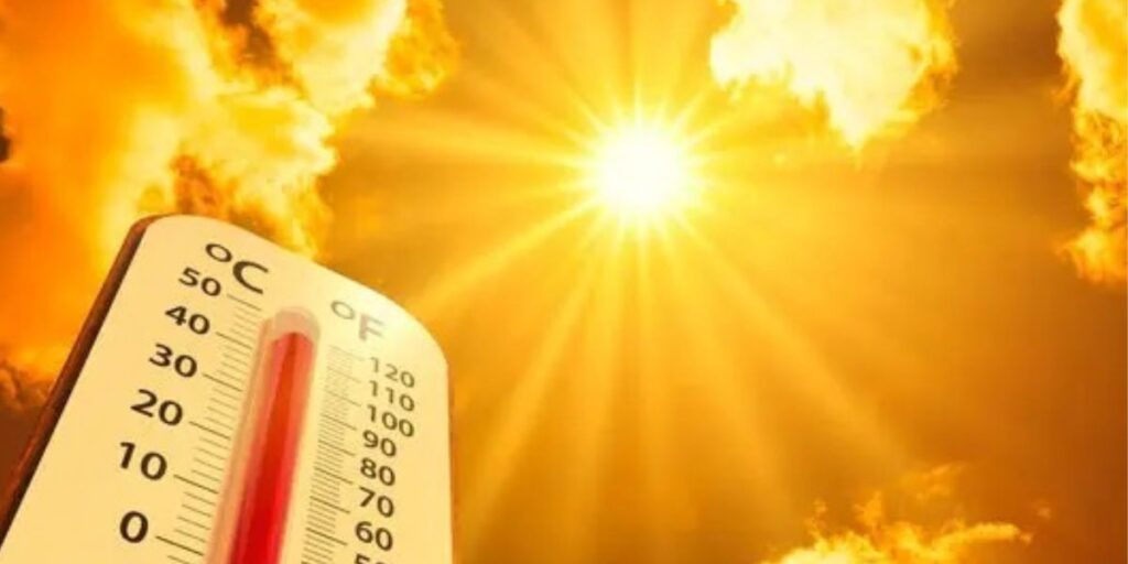 Scorching heat in Sibi as temperature soars to 52°C