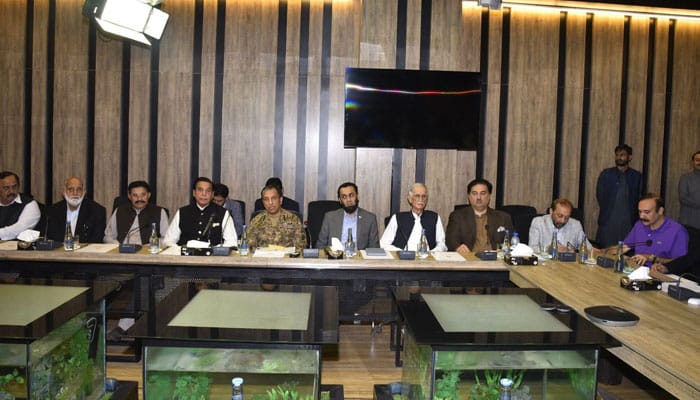 Pahalgam incident: Tarar, DG ISPR brief political leaders on government’s diplomatic measures