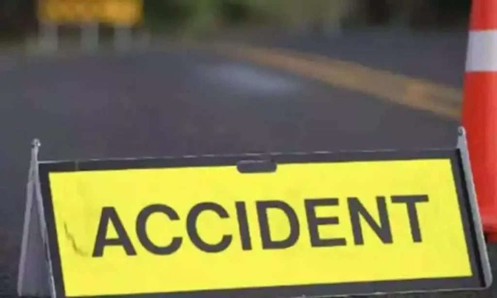 Three killed as potato-laden truck overturns in Quetta