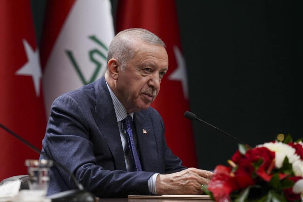 Erdogan expresses concern over escalating tension between Pakistan and India