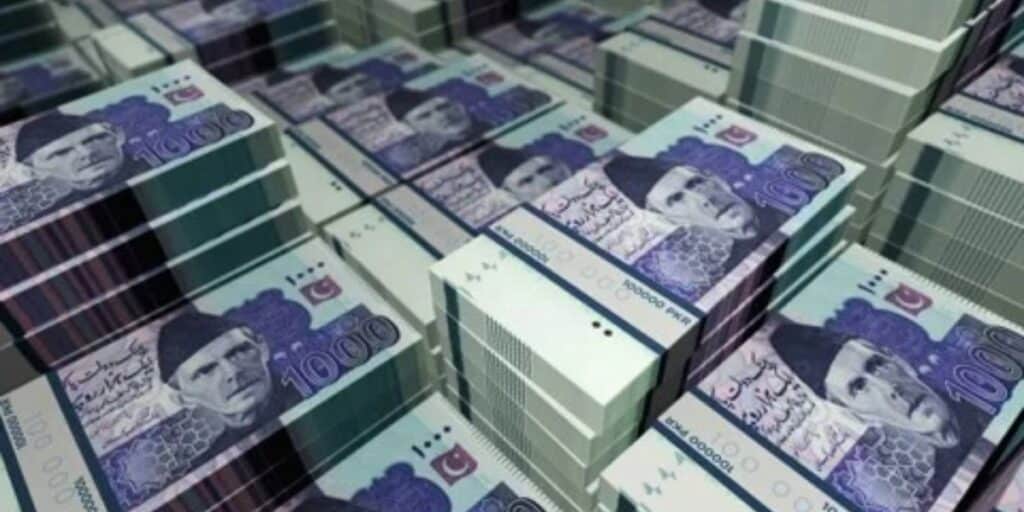 Robbers loot bank in Mastung, flee with millions
