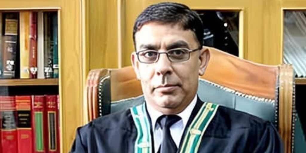 Justice Ejaz Swati retires as chief justice of Balochistan high court