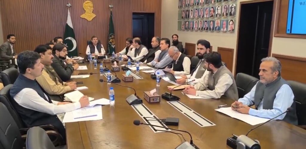 Chief Secretary Balochistan calls for speeding up uplift projects QUETTA: Chief Secretary Balochistan Shakil Qadir Khan presided over a key conference of Commissioners and Deputy Commissioners to review public welfare initiatives, the provision of basic facilities, and youth employment programs across the province. During the meeting, the Chief Secretary stated that the provincial government had introduced several welfare projects in the new budget. He emphasized that these initiatives would significantly improve the quality of life for the people of Balochistan. He added that the government is fully utilizing available resources to serve the public and address key sectors, including education and health. The Chief Secretary directed relevant authorities to immediately fill vacant positions in the education and health departments. He instructed all districts that have not yet advertised job vacancies to publish the advertisements by June 30. He stressed the need to reactivate non-functional schools and ensure the timely payment of salaries to all temporarily appointed teachers. Chief Secretary Shakil Qadir Khan also ordered all Deputy Commissioners to upload price control data regularly through Google Sheets for real-time monitoring. In a firm directive on immigration, he stated that individuals without Pakistani citizenship or valid visas must be deported. The conference reflected the government’s focus on governance, accountability, and delivering tangible results in social development across Balochistan.