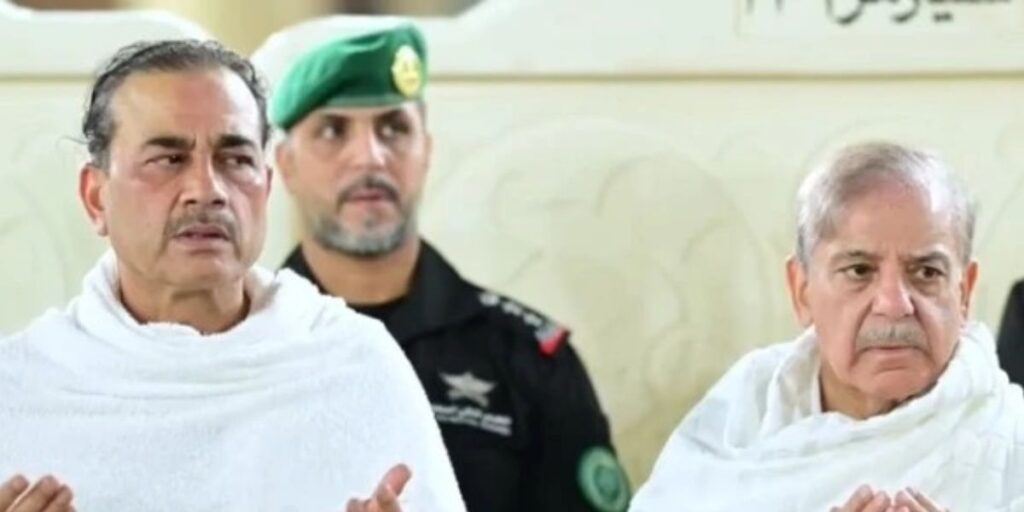 Prime Minister and Army Chief performed Umrah