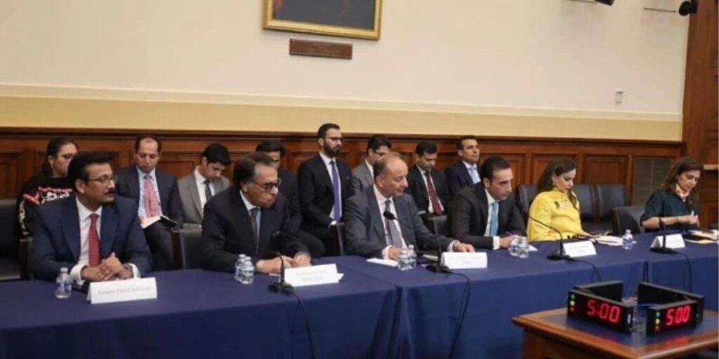 Pakistan takes peace message from U.S. to UK