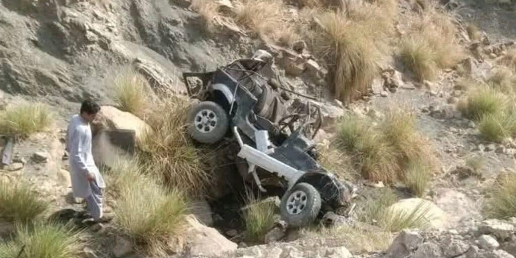Musakhel: Two killed as vehicle falls into ravine in Tangi Sar