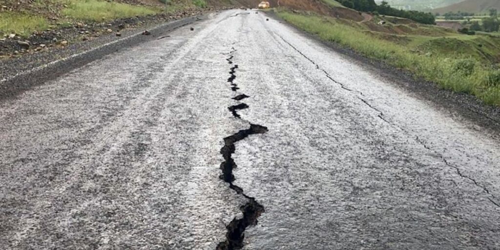 Tremors felt in Balochistan: Epicenter near Ormara