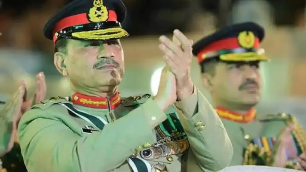Field Marshal Asim Munir attends Pak Navy parrade in Karachi
