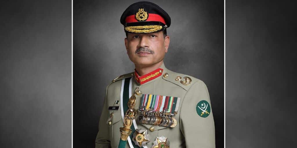 Field Marshal Asim Munir lauds role of civil bureaucracy, stresses integrity, national unity