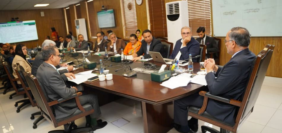 Ahsan Iqbal calls for youth-centric reforms in Balochistan’s development plan