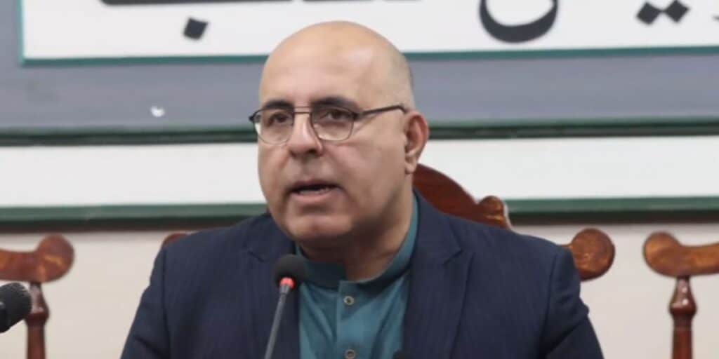Achakzai questions selective outrage over Balochistan terror attacks