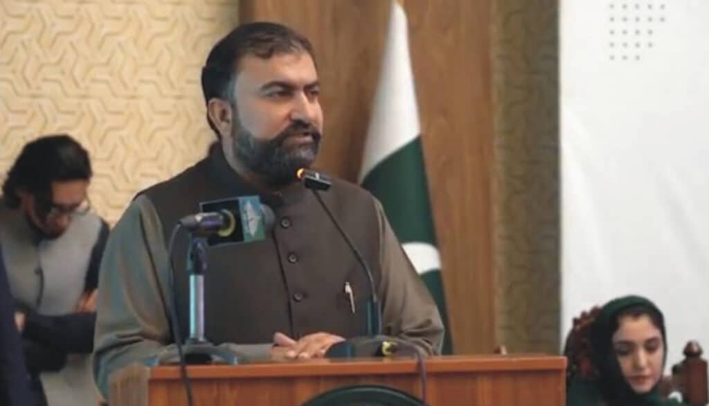 CM Bugti pledges local employment, educational support in Rakhshan Division
