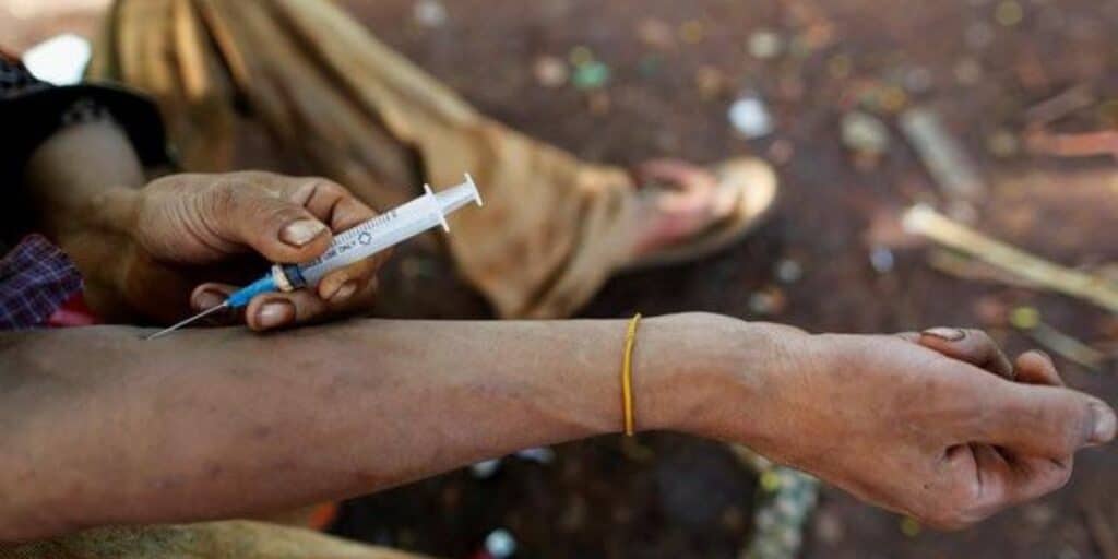 Dozens arrested as Quetta police target drug addicts in City Nullah