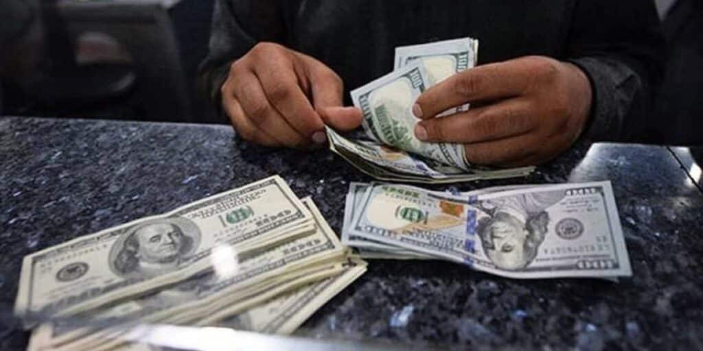 FIA busts illegal currency network, five arrested