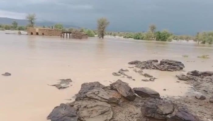 Flash floods and lightning kill six as heavy rains lash Balochistan