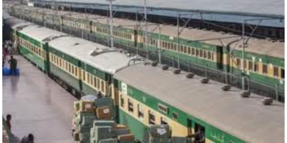 Jaffar Express and Bolan Mail suspended for one day