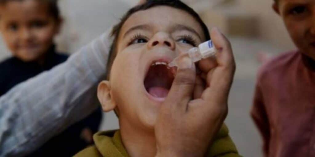 Polio vaccination drive begins in Balochistan to immunize 585,000 children in high-risk areas