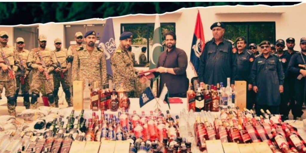 Major smuggling attempt thwarted Off Gadani Coast by Pakistan Navy