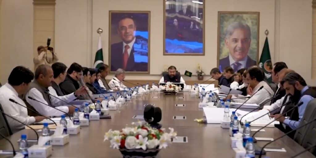 Balochistan cabinet approves green tractor scheme, welfare projects