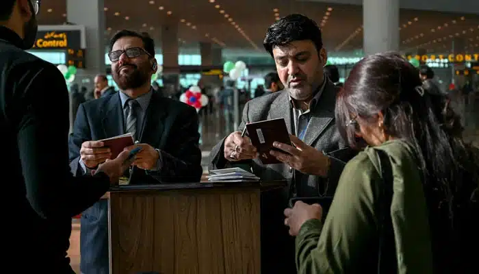 PM orders dedicated immigration counters for foreigners at airports