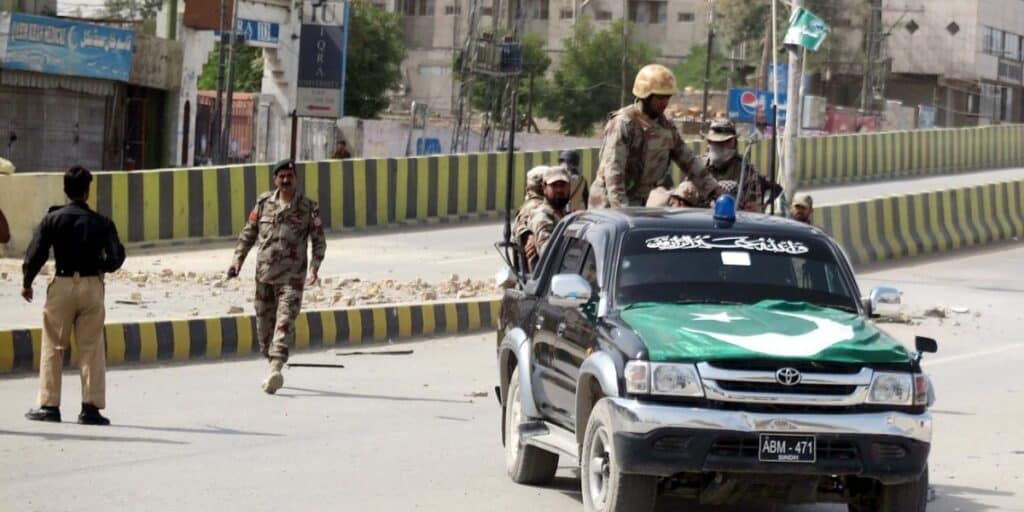 Militant launch hand-grenade attack in Nushki