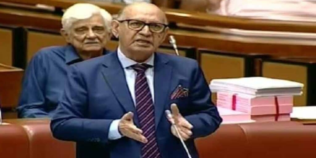 Balochistan and KP are the glory of Pakistan: Irfan Siddiqi