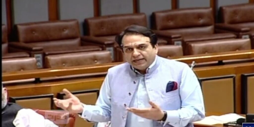 Those Want rights should drop the guns down: Abdul Qadir