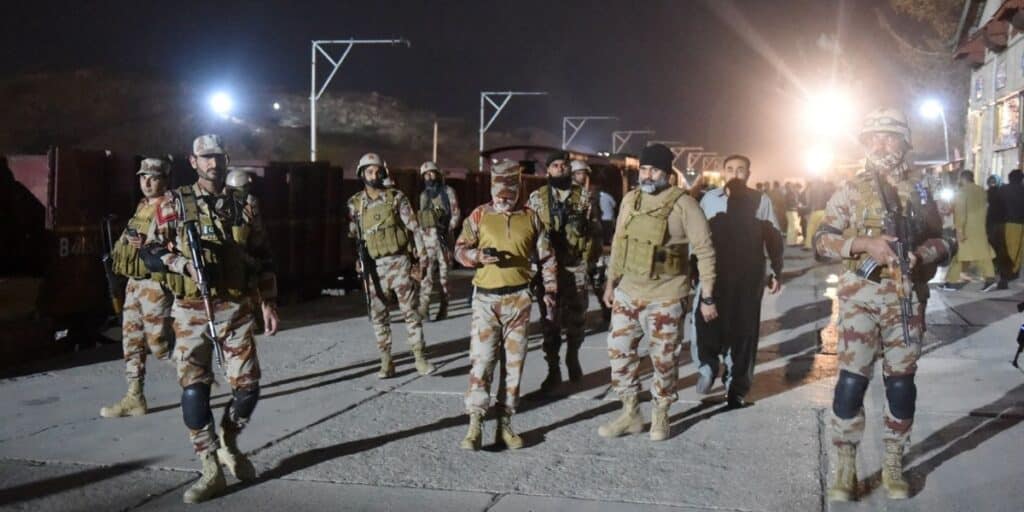 A Major and a soldier martyred in an IED blast in Nushki
