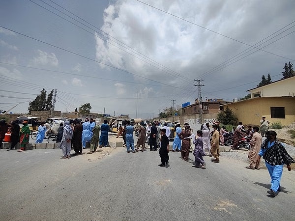 Curfew in Ziarat enters third day as tribal land dispute escalates