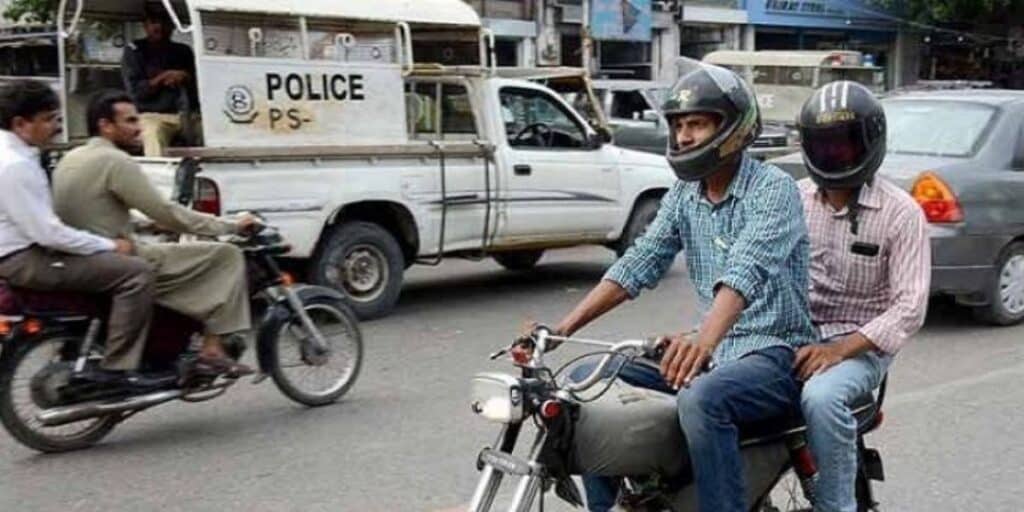 Quetta Police reiterate traffic rules amid security concerns