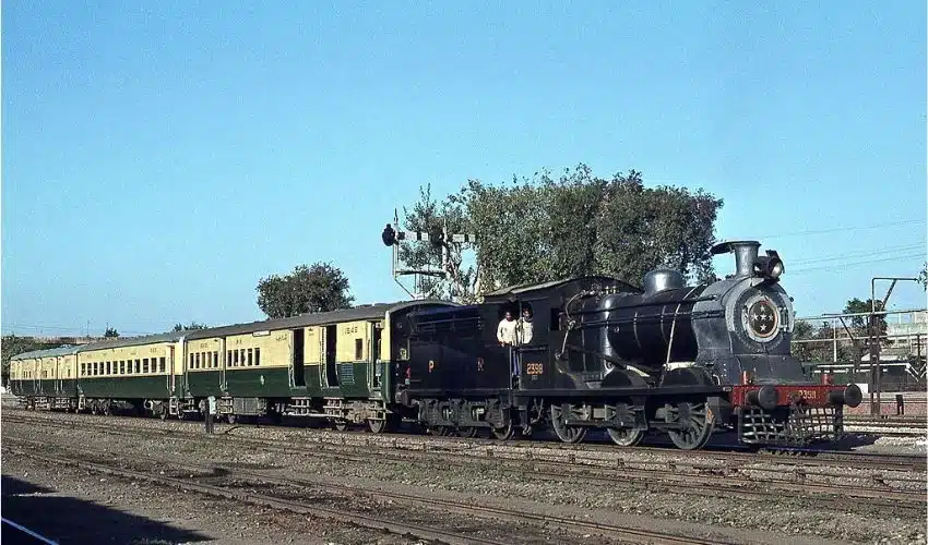 Gunmen open fire on Jaffar Express pilot engine in Bolan