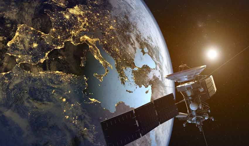 Amazon joins race to launch satellite internet in Pakistan