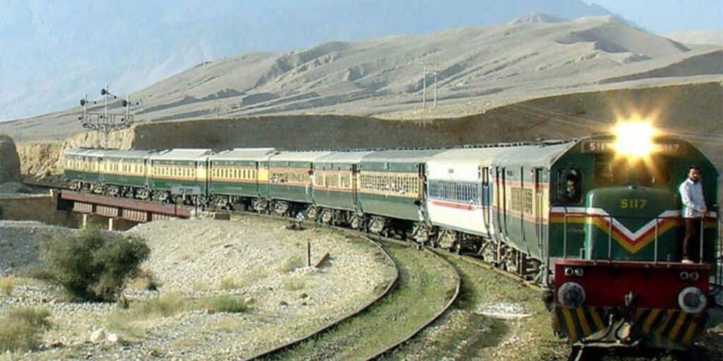 Five people injured in train accident in Mastung