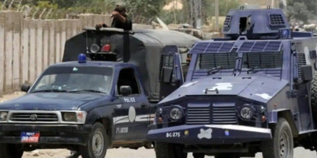 Armed men abduct eight in Dera Bugti
