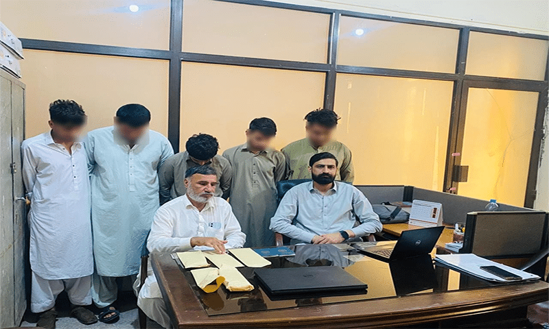Five Afghan nationals arrested for fake passport attempt