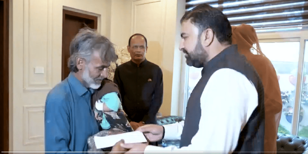 Father’s plea: CM Bugti promises free treatment for sick girl