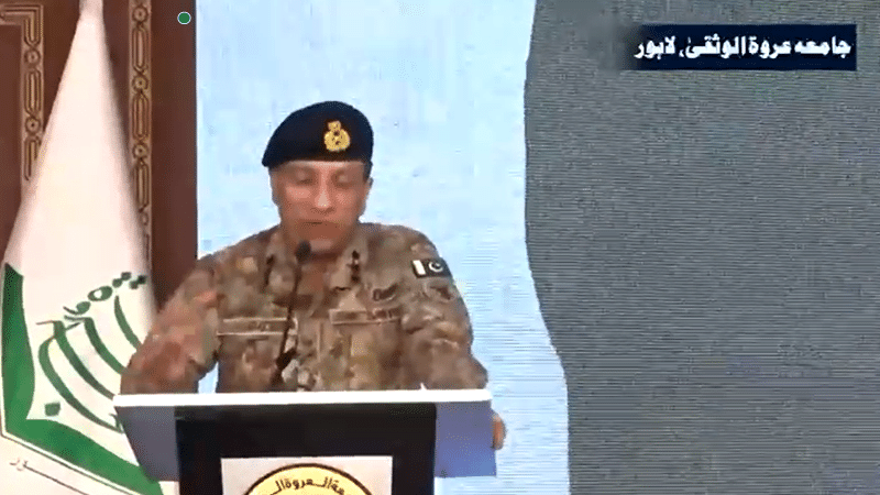 DG ISPR holds special session with scholars, students at Jamia Urwa-tul-Wusqa