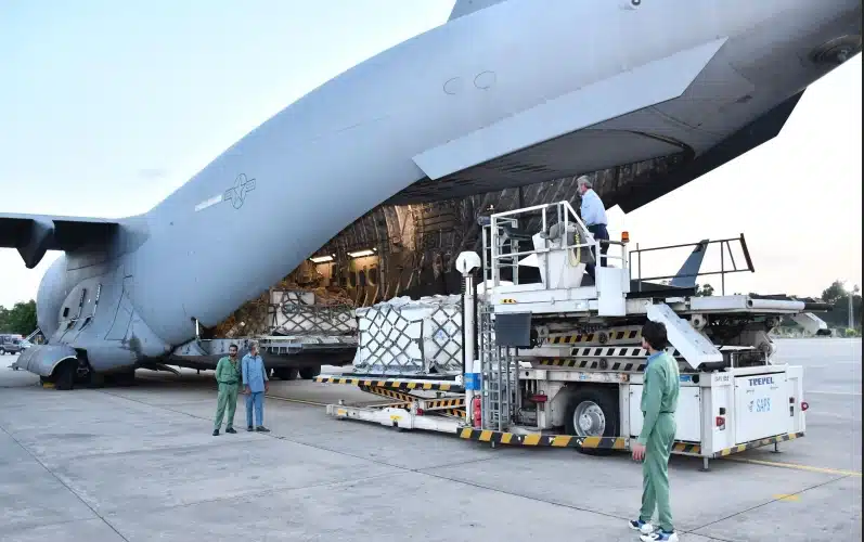 US flood relief supplies arrive in Pakistan