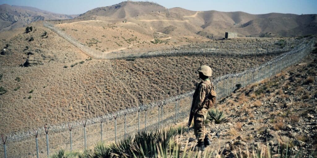 New Pakistan an Afghanistan clashes may erupt: Asif
