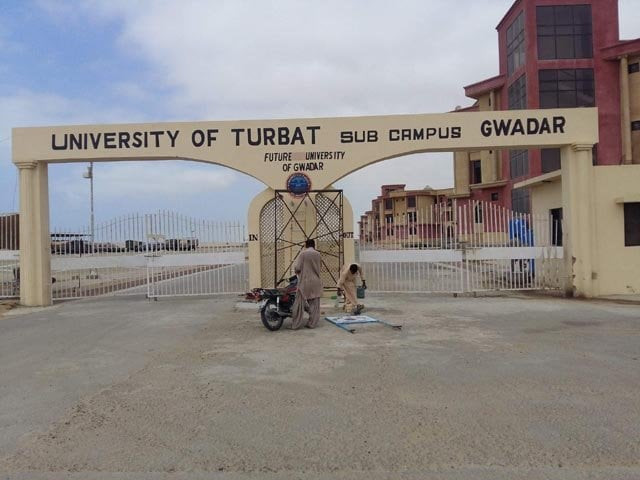 University of Turbat students conduct field study on Gwadar coast