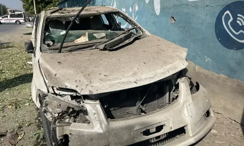Levies personnel among eight injured as bomb targets Kech DC’s convoy in Turbat