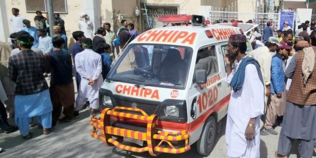 Two policemen killed by the militants in Nushki