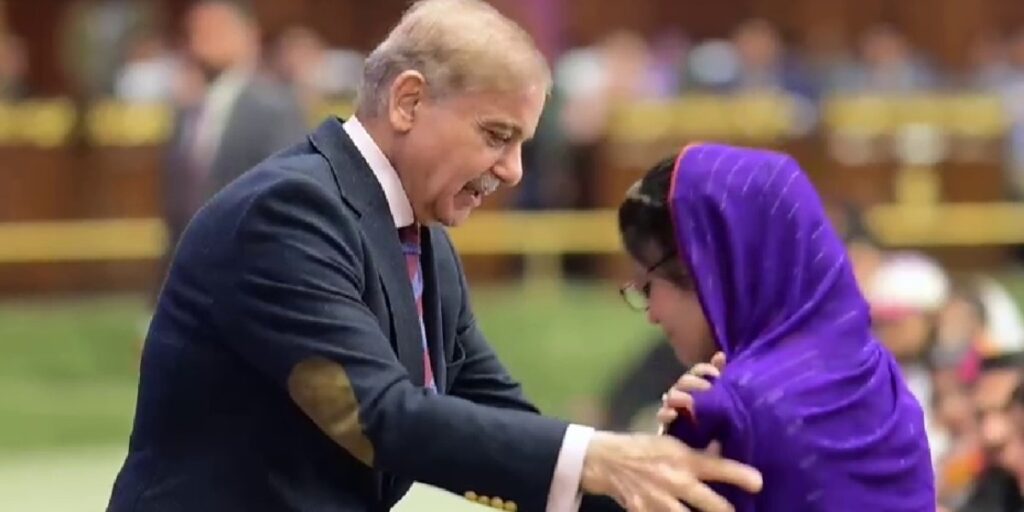 PM Shahbaz honours a Nushki student by offering his chair