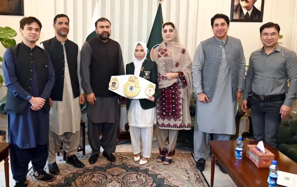 CM Bugti pledges support for boxer Abida Batool’s Int'l event