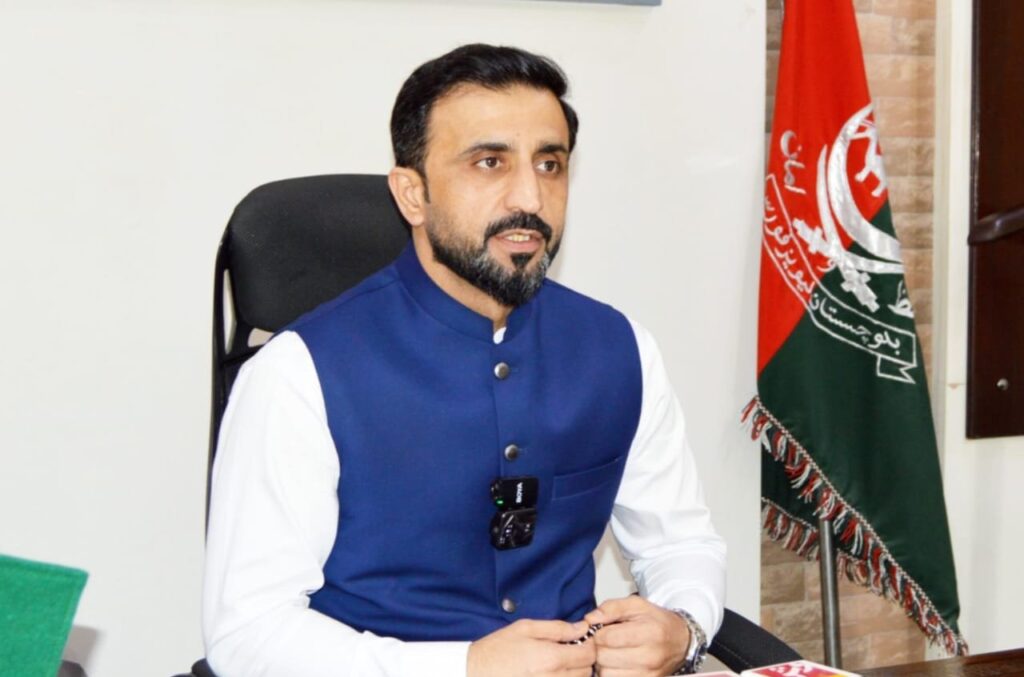 Balochistan shuts Abdoi Crossing, plans new gate at Kapkapar