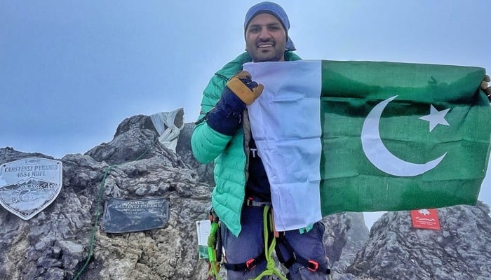 Pakistani Mountaineer Asad Ali Memon Makes History by Conquering Seven Summits