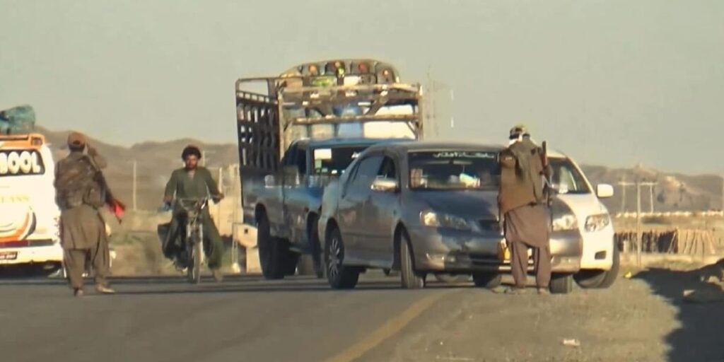 Fitna al Hindustan militants loot civilians, steal vehicles in Kalat