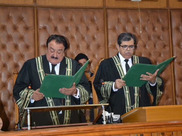 Justice Kamran Khan Mulakhail takes oath as Acting Chief Justice of BHC